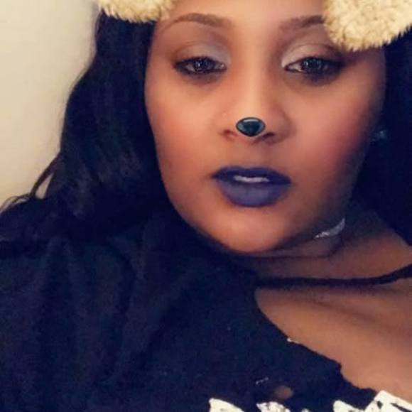 Meet your Posher, Rori - Picture 1 of 1